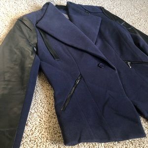 NWT Tinley Road Navy and Black Jacket